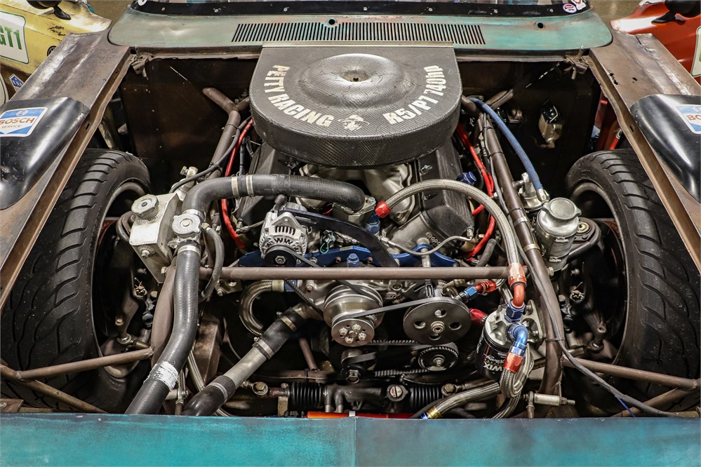 Petty Enterprises R5-P7 358ci V8 engine
