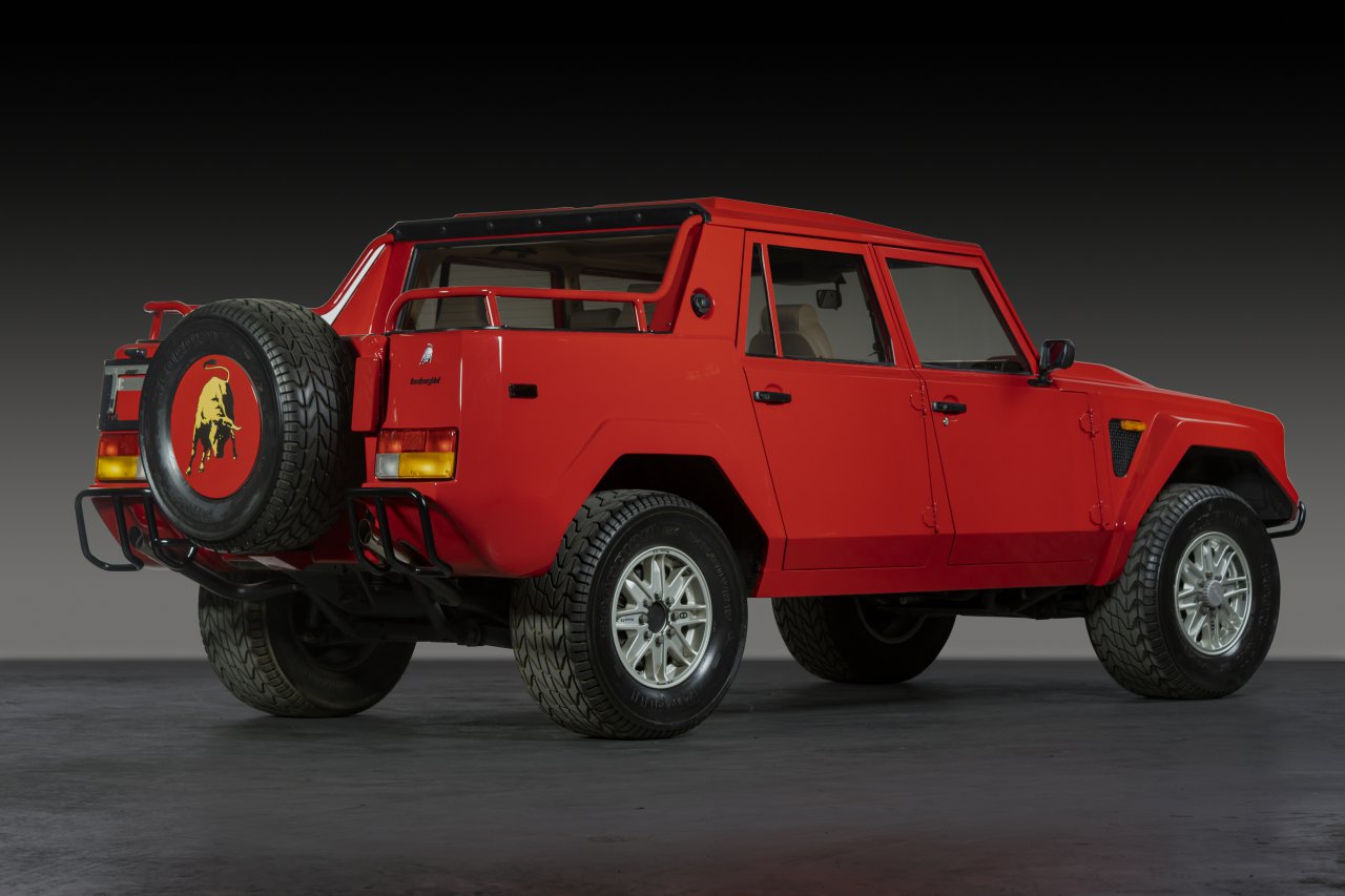 1991 Lamborghini LM002