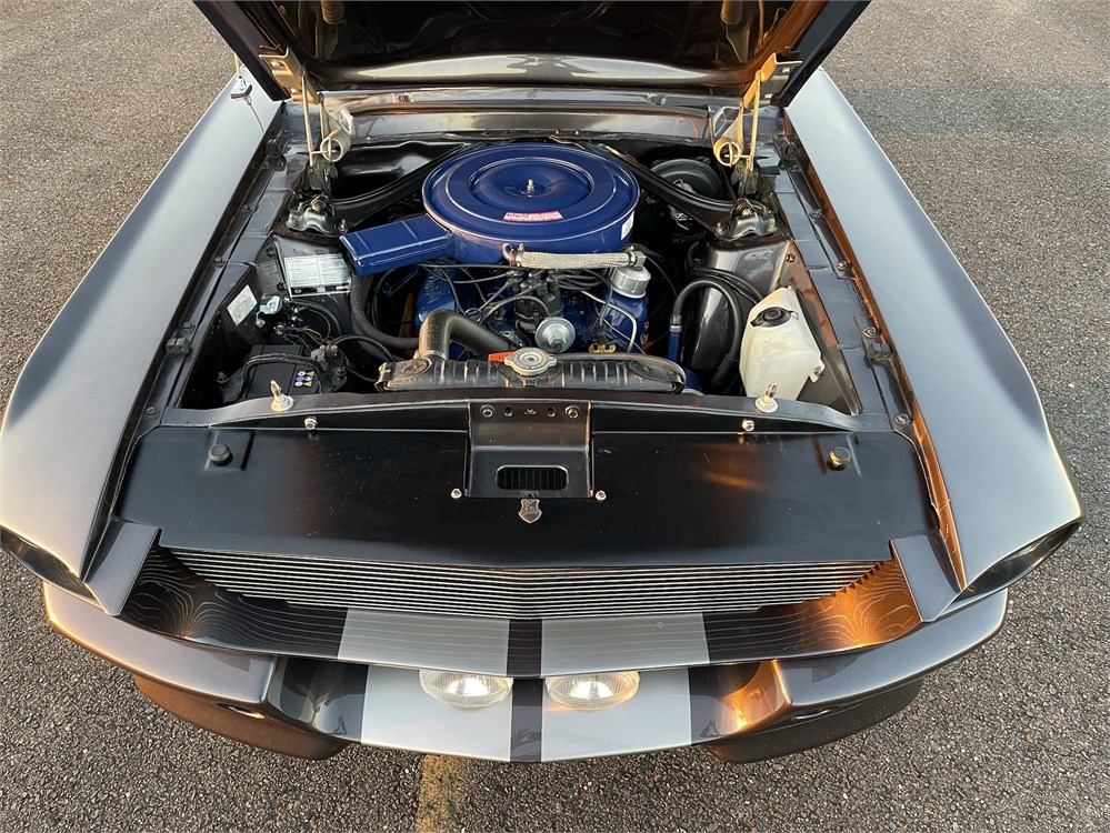 302ci V8