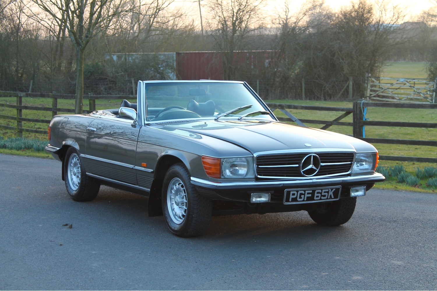 Mercedes-Benz 350SL