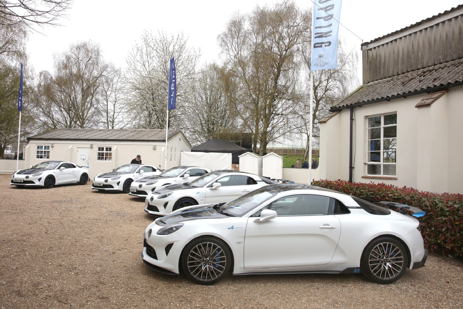 Alpine_takes_the_lead_at_the_81st_Goodwood_Members_Meeting (5)